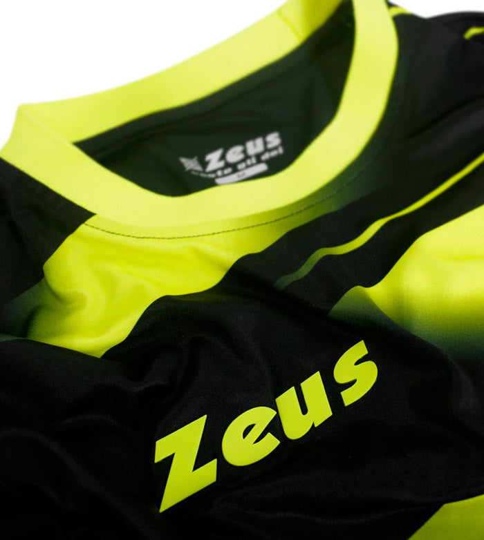 Комплект футбольної форми Zeus (футболка та шорти) KIT KOSMO NE/GF